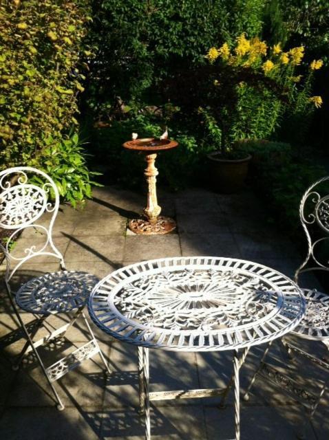 Number 5 Bed & Breakfast Shaftesbury Exterior foto